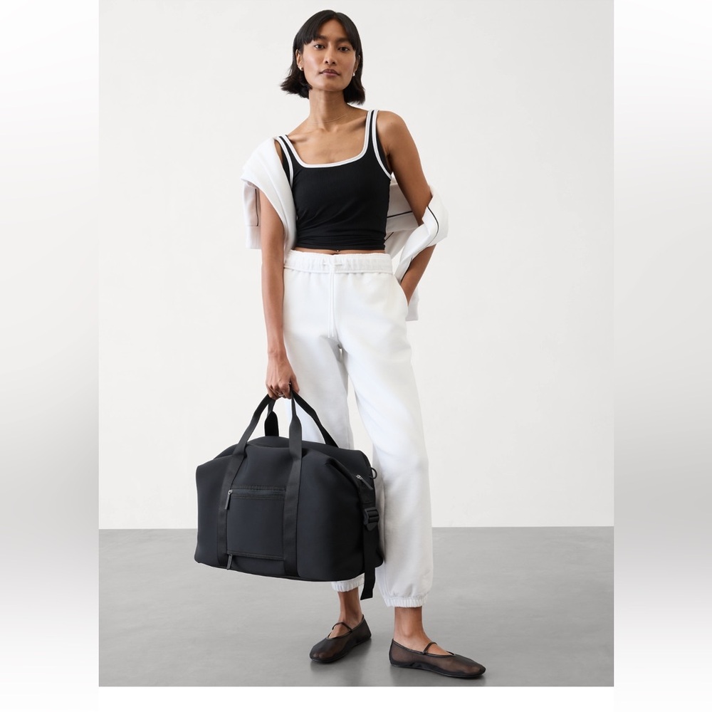 NWOT Athleta  Black Tote Bag - weekender - Picture 7 of 12